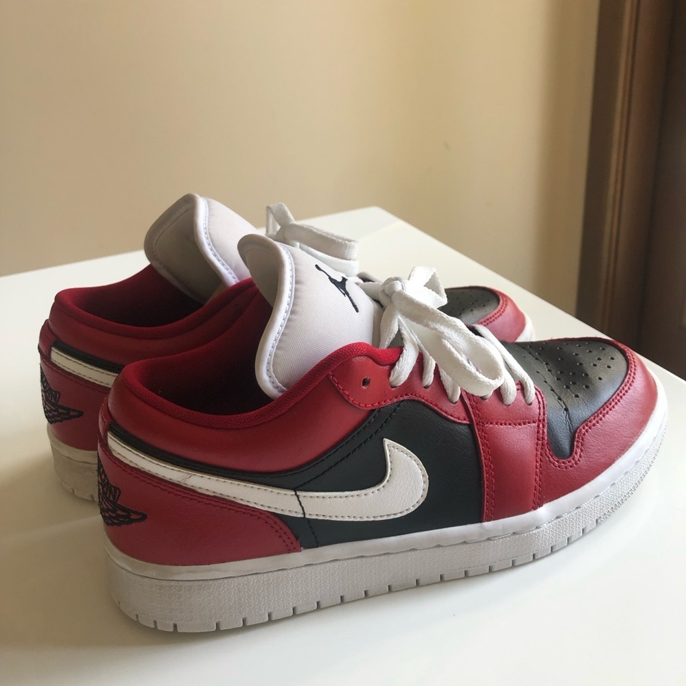Jordan 1 Low 7.5W / 6Y